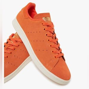 NEW Men’s Adidas Orange Suede Stan Smith Sneakers